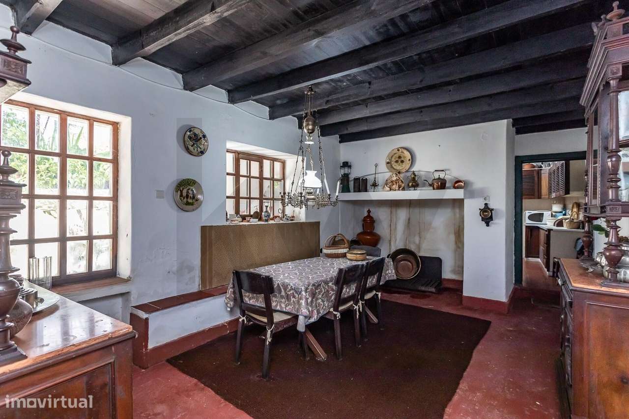 Moradia do séc. XIX no centro histórico de Aljustrel com amplo jardim - Grande imagem: 2/60