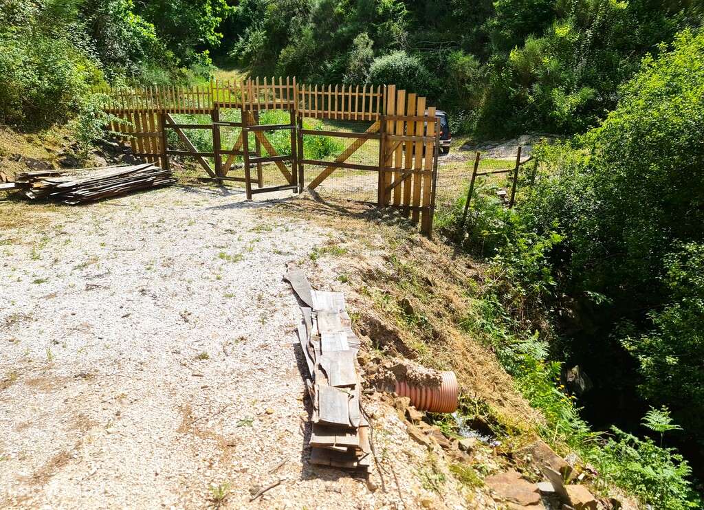 Retiro único isolado junto ao Rio Zêzere - Grande imagem: 5/59