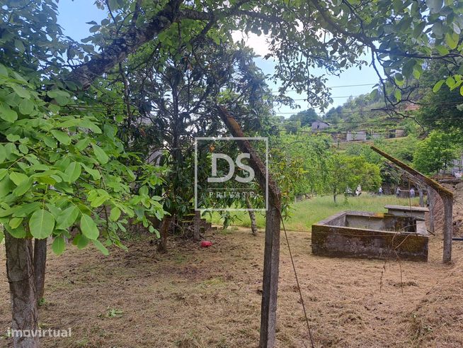 Moradia, 4 206,50 m², Paredes de Viadores e Manhuncelos-19
