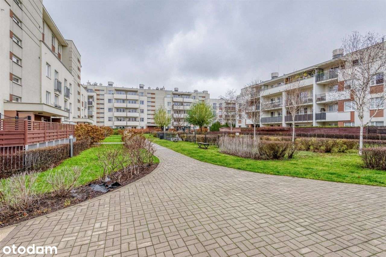 Nowocześnie, po remoncie i z dużym ogródkiem!-16