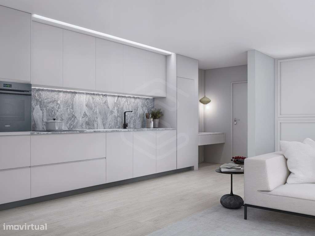 T3 com Suíte, varanda com 18.25m2 e lugar de garagem. - Grande imagem: 2/18