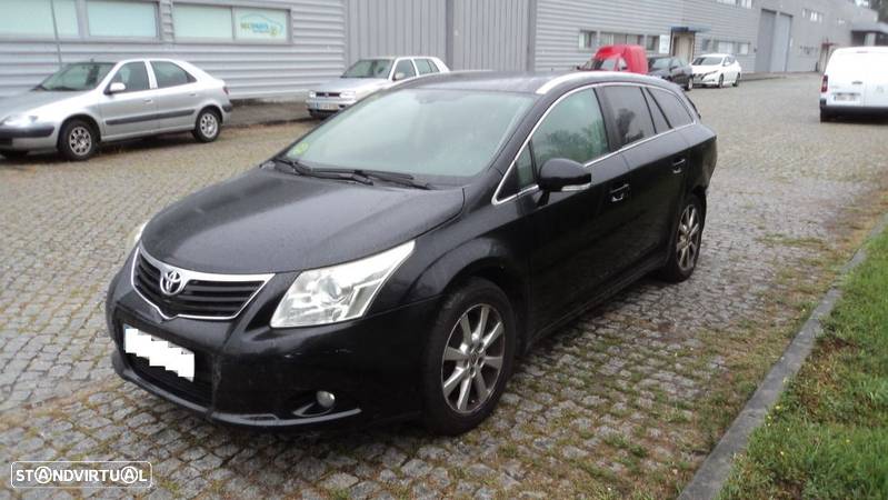 Toyota Avensis 2.2 D-4D 150cv SW 2009 - Para Peças - 2