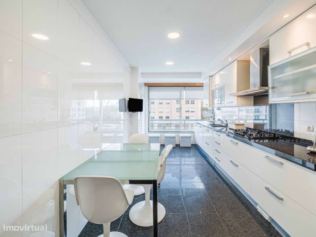 Apartamento T3 em Telheiras, Box e Excelente Exposição Solar - Opor...-42