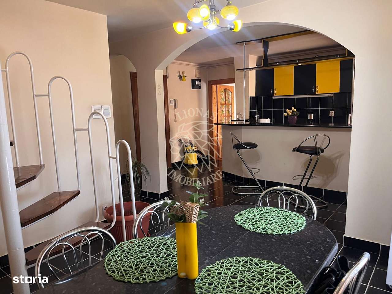 Apartament 4 camere 132 mp-balcon-ideal locuire-Calea Moldovei - Imagine principală: 4/11