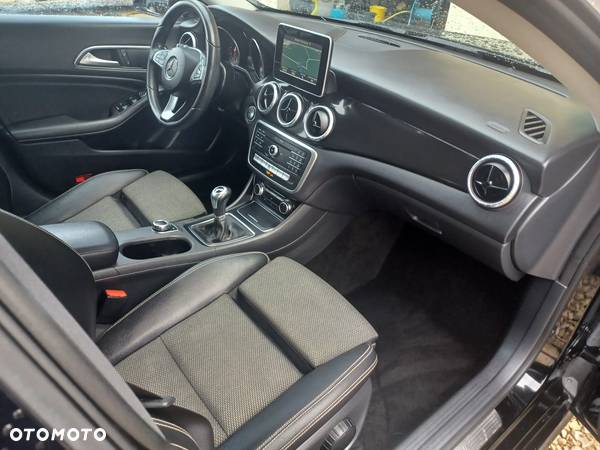 Mercedes-Benz CLA Shooting Brake 180 d BlueEFFICIENCY Edition - 15