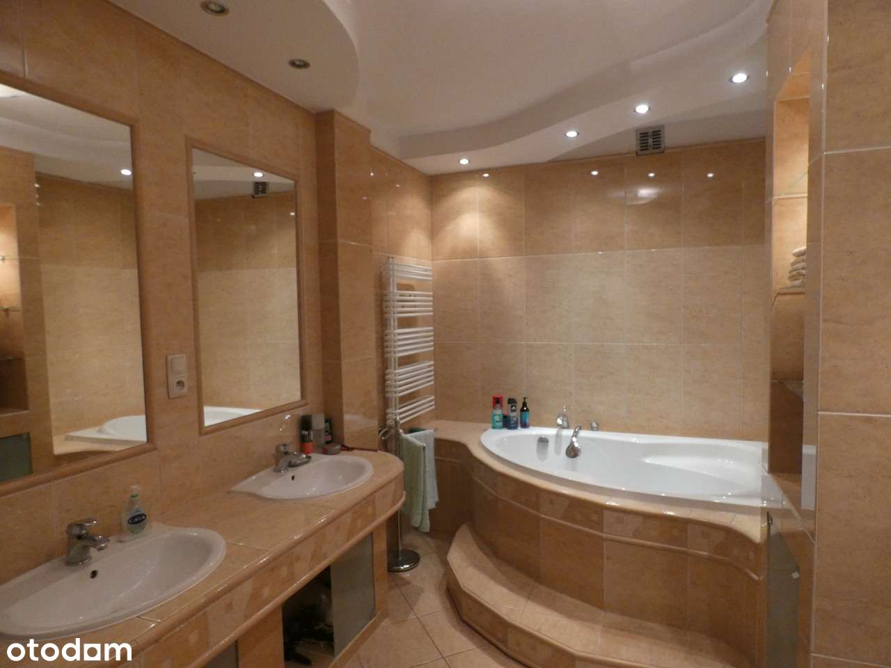 Atrakcyjny dom położony na granicy Częstochowy-8