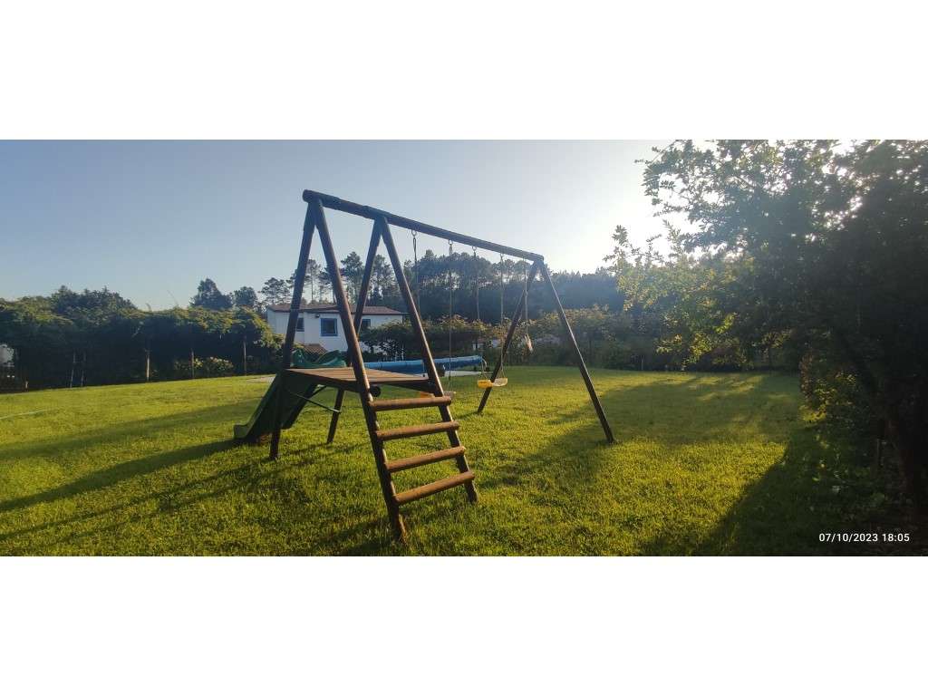 Quinta com duas moradias, anexos, diversas arvores de fruto, vinha ...-48