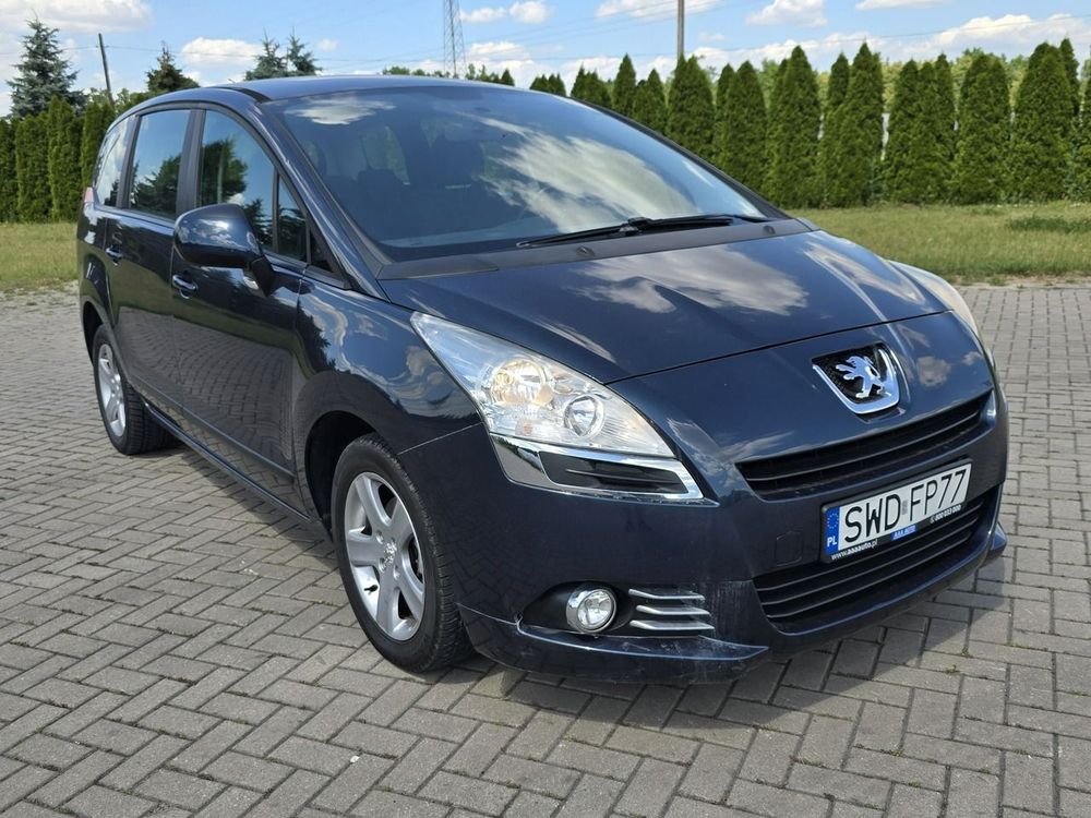 Peugeot 5008 I (2009-2017) 2012