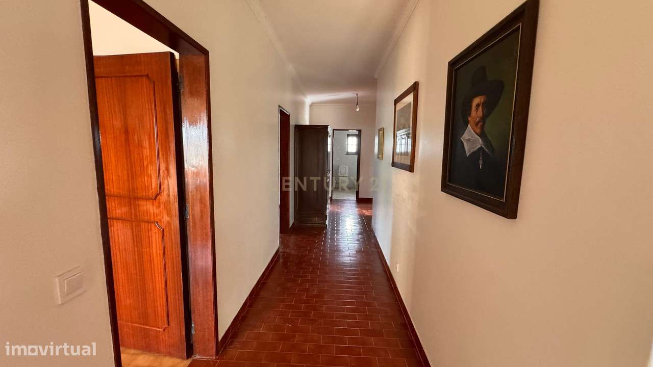 Moradia T5 com Terreno Generoso  - Mafra-31