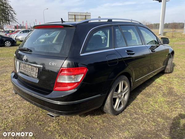 Mercedes-Benz Klasa C 320 T CDI DPF 7G-TRONIC Elegance - 3