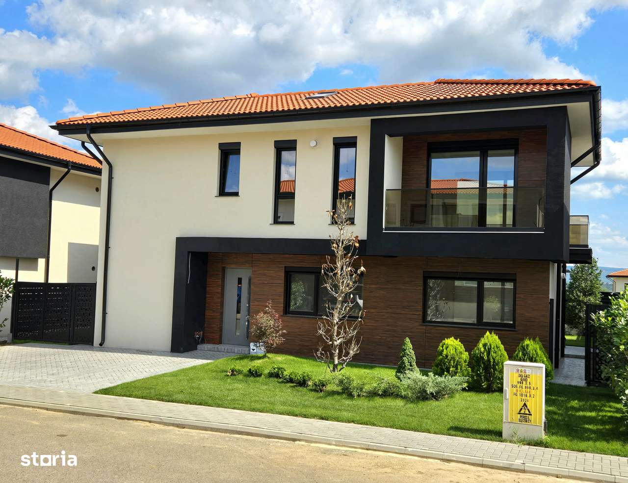 Casa individuala smart,ESQ Village 3,model nou 170 mp,3 bai,2 balcoane - Imagine principală: 1/20