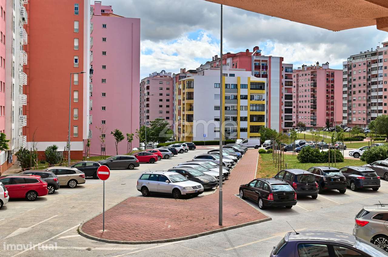 Apartamento T1+2 Duplex em São Marcos, Sintra-7