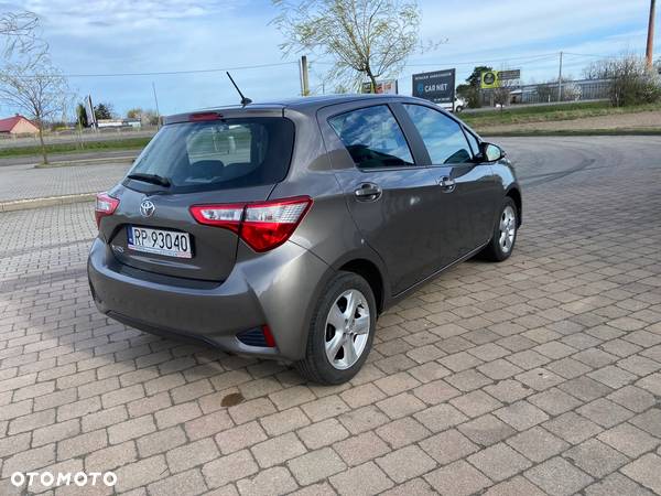 Toyota Yaris 1.5 Life - 8