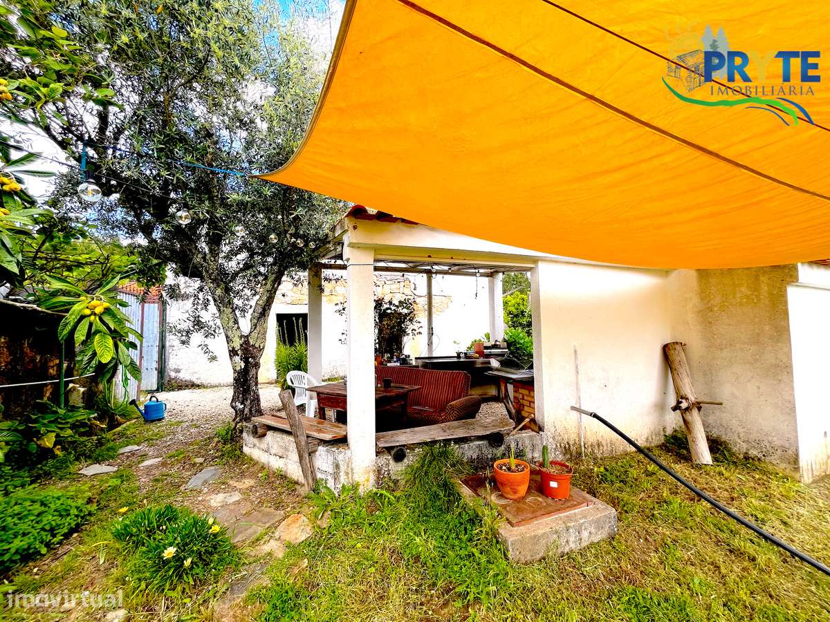 Quinta com 2 hectares de área total-sinónimo de privacidade e sossego-32