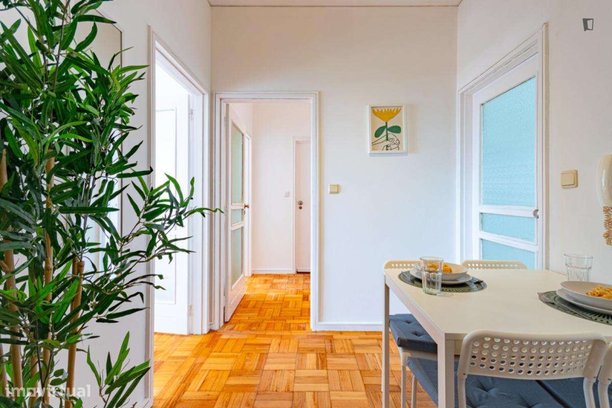 Quarto - localizado em Ramalde Porto - Grande imagem: 3/6