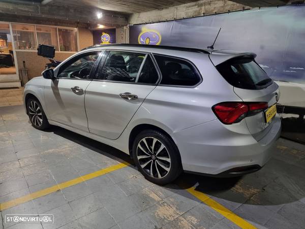 Fiat Tipo Station Wagon 1.3 M-Jet Lounge - 6