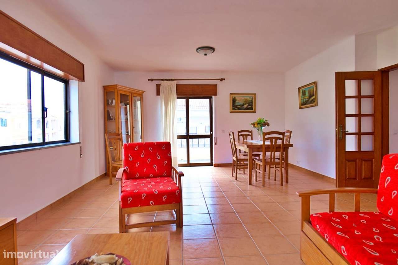 Moradia com Restaurante/café para venda na Estação de Silves-8