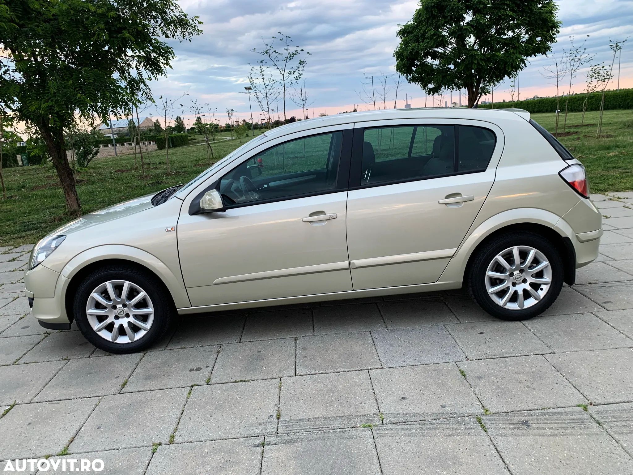 Opel Astra Classic 1.6i - 1