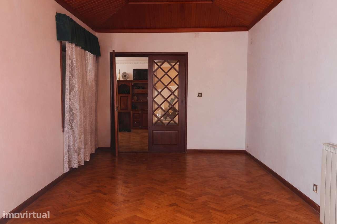 Moradia T6 em Anadia-12