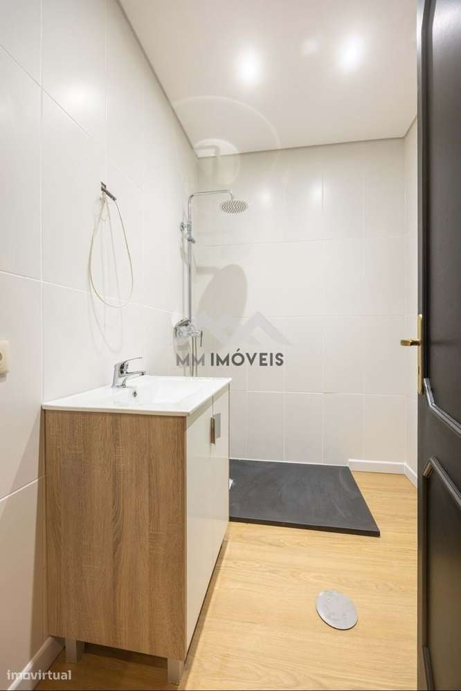 Apartamento T3 | Rio Tinto | Renovado | 3 Frentes | Garagem Box - Grande imagem: 4/22