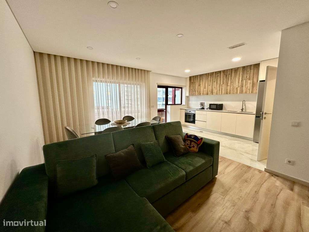 Apartamento T2 totalmente Renovado - Grande imagem: 3/14