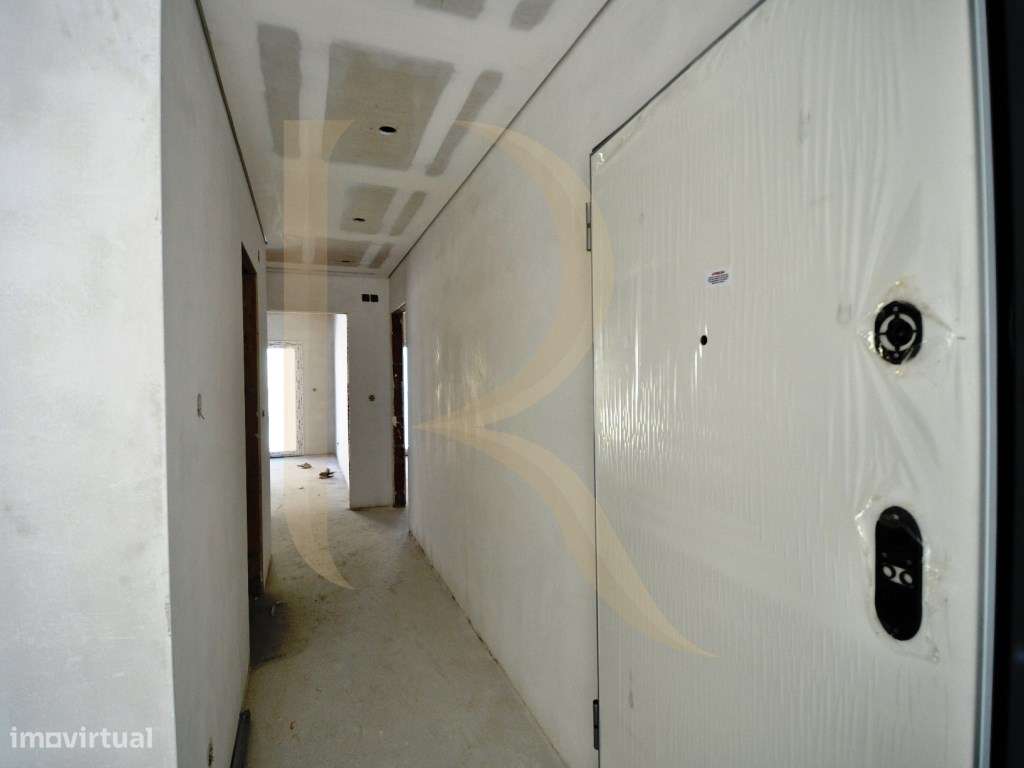 Apartamento novo T2+1 com arrecadação em Santa Marta do Pinhal - Grande imagem: 4/11