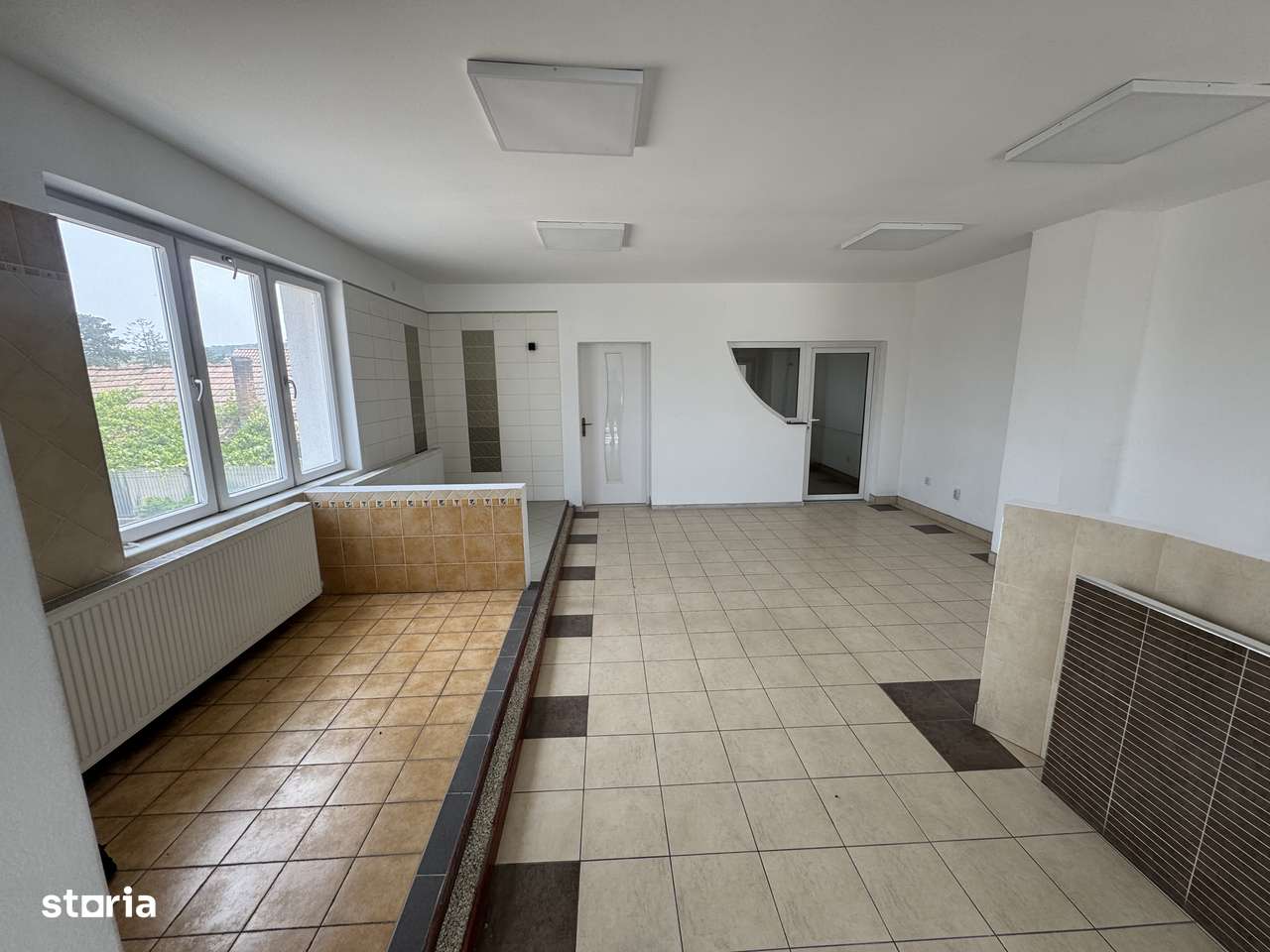 Hala si birouri de inchiriat 1100 mp. Ideal sediu firma/ depozit prod - Imagine principală: 4/6