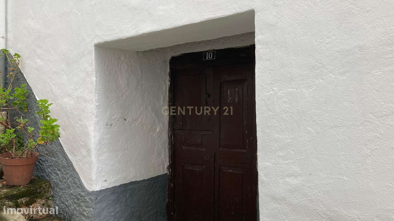 Versátil imóvel no Centro de Gouveia - Grande imagem: 4/8