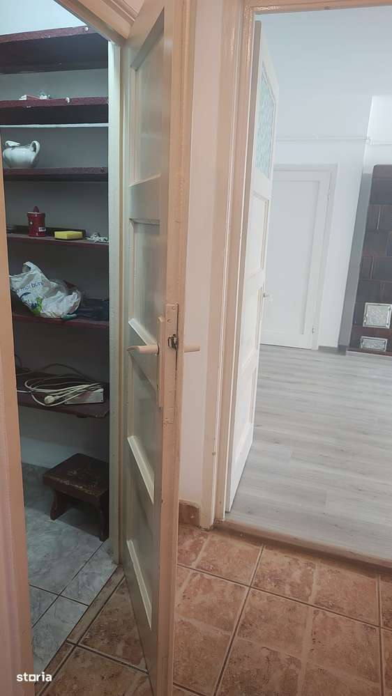 De vanzare apartament 2 camere,zona Petrom,str.Mihai Eminescu-5