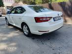 Skoda Superb 2.0 TDI Ambition DSG - 4