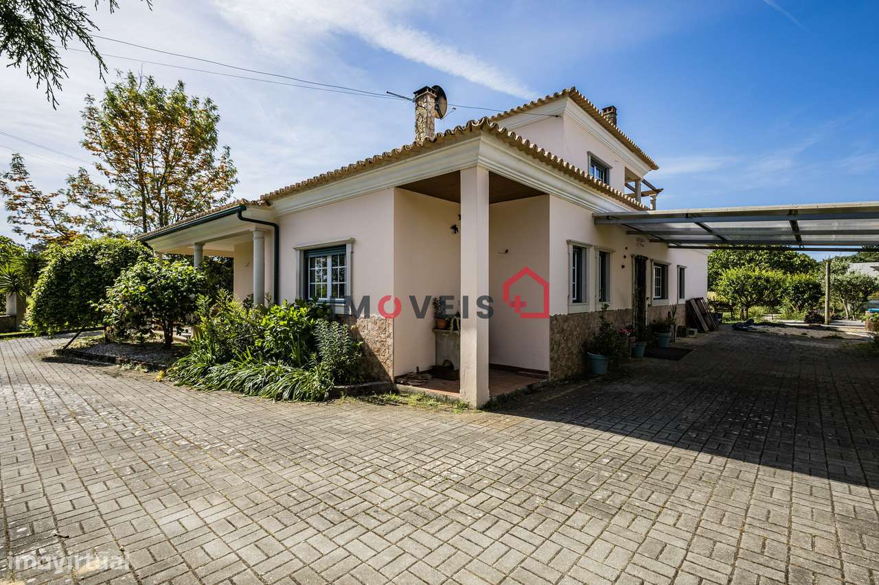 Moradia T5 - São Jorge-39