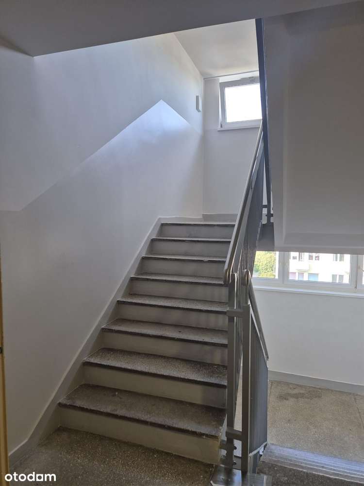 1 pokój 16,7m2 do remontu Witomino, winda - Pełny obrazek: 4/5