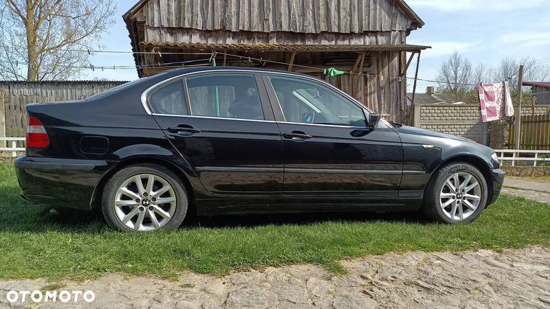 BMW Seria 3 320i - 4