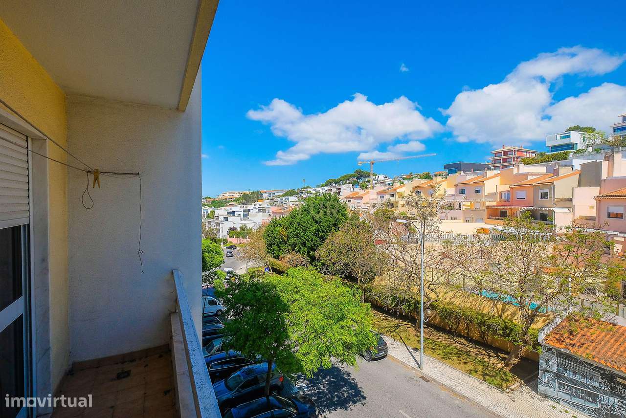 Apartamento T3 luminoso na Parede com varandas, garagem e arrecadação-25