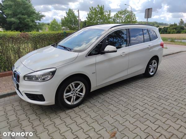 BMW Seria 2 220d Gran Tourer Sport Line - 2