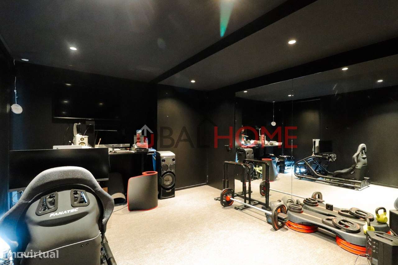 Moradia T5 com piscina na Quinta das Luzes-45