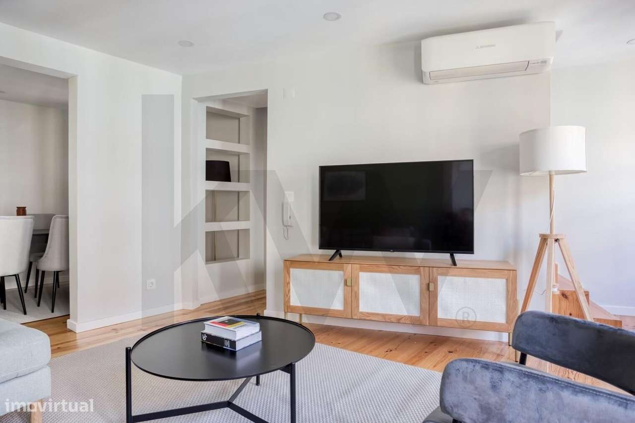 T3 duplex remodelado na Travessa de São Plácido, Lisboa - Grande imagem: 3/33