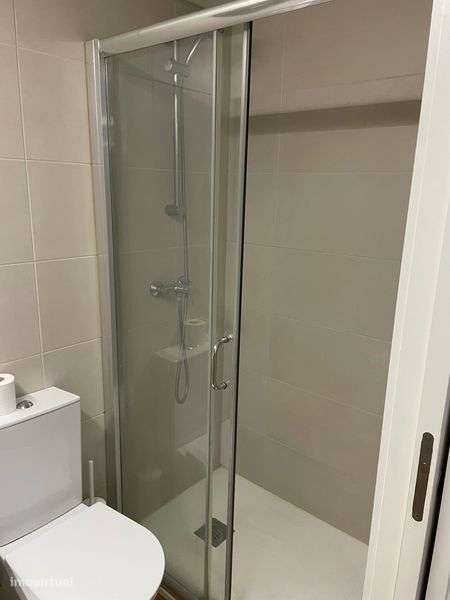 Alugo casa T0 Matosinhos com despesas água e luz incluída - Grande imagem: 5/8