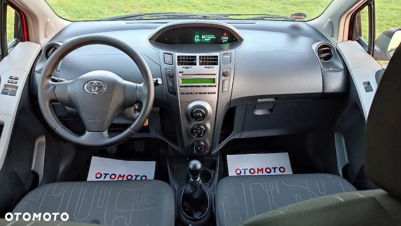 Toyota Yaris 1.33 VVT-i Life - 18