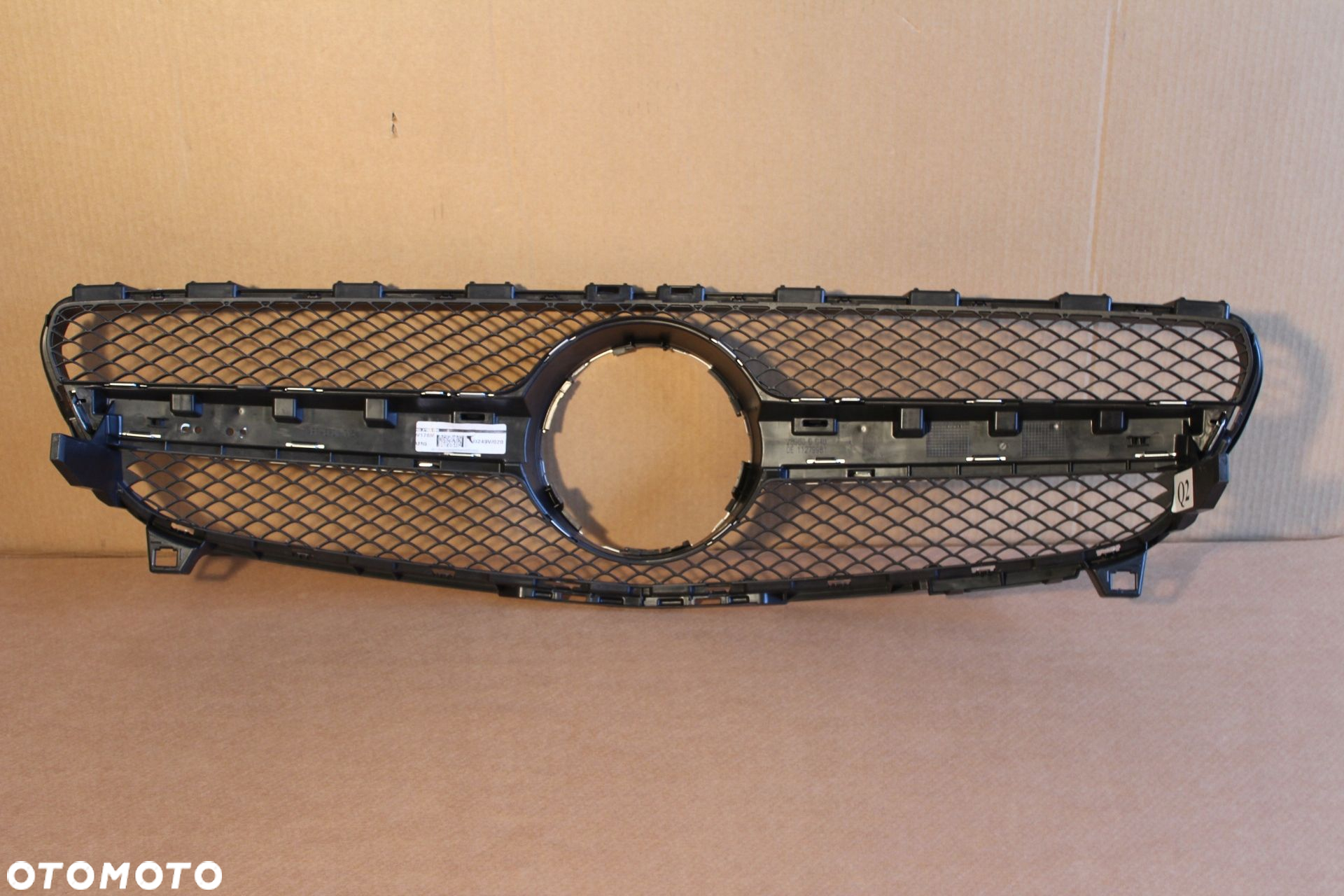 Atrapa Grill Mercedes A-klasa 176 A45 AMG OE A1768880100 - 6