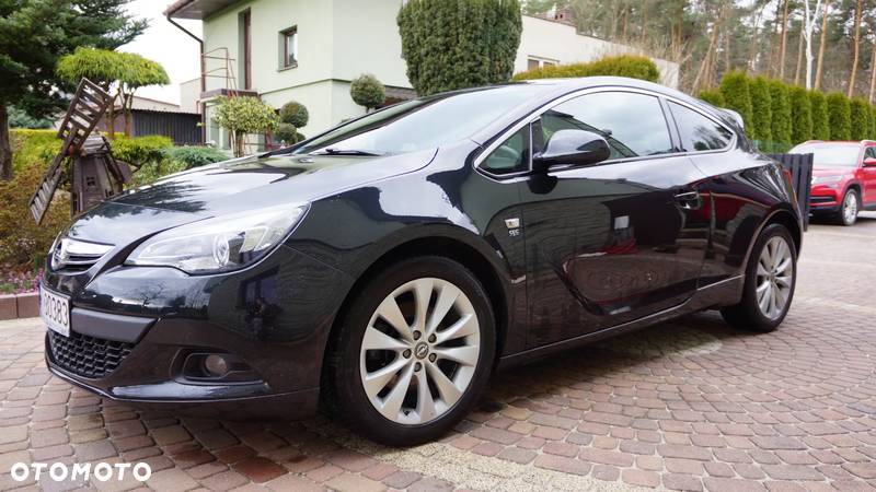 Opel Astra IV GTC 1.6 CDTI Enjoy S&S - 2