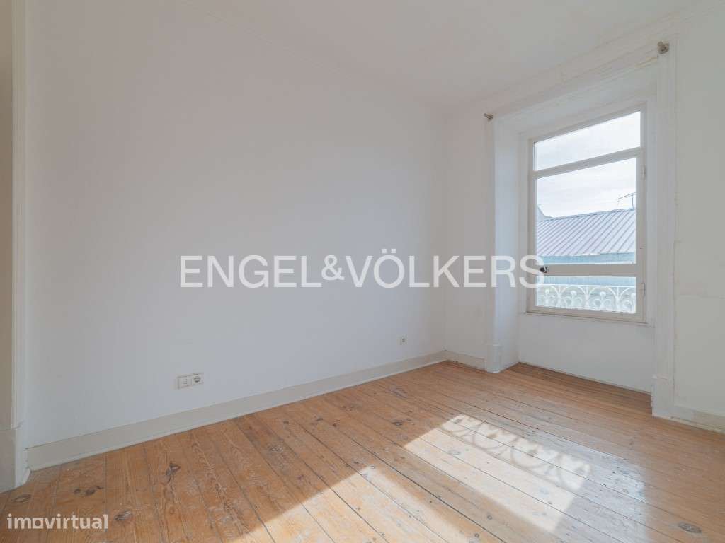 Apartamento T3 para Remodelação no Centro - Grande imagem: 4/22