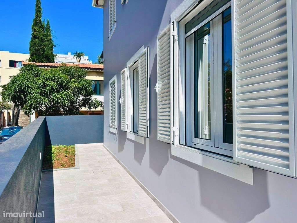 Moradia T3 Moderna com 3 Suítes no Centro do Funchal – Zona do Til-40