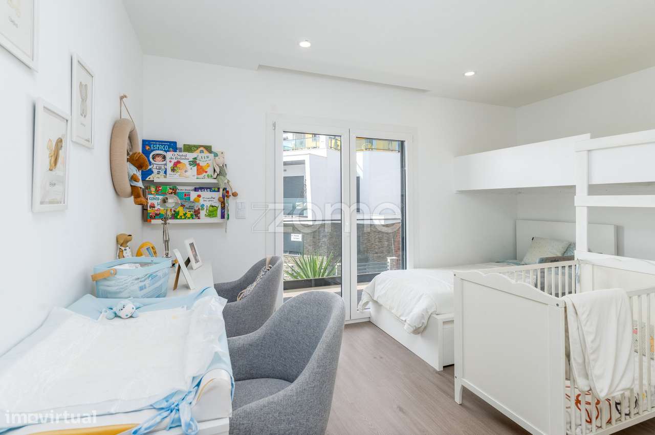 Moradia T4 Bª São Sebastião - Famões-26