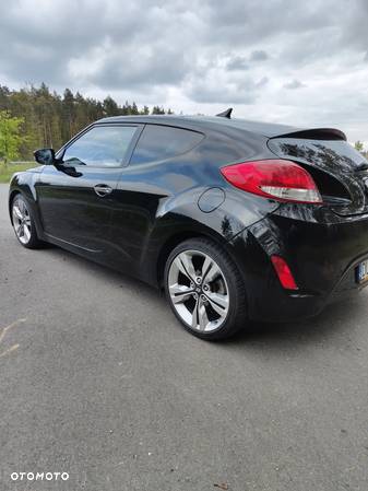 Hyundai Veloster 1.6 Premium - 5