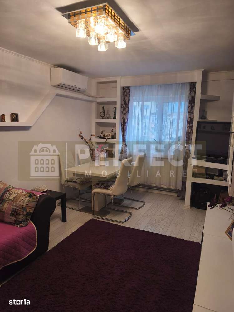 Ap.3 camere 9 Mai DECOM. Pret 73900 euro - Imagine principală: 4/12