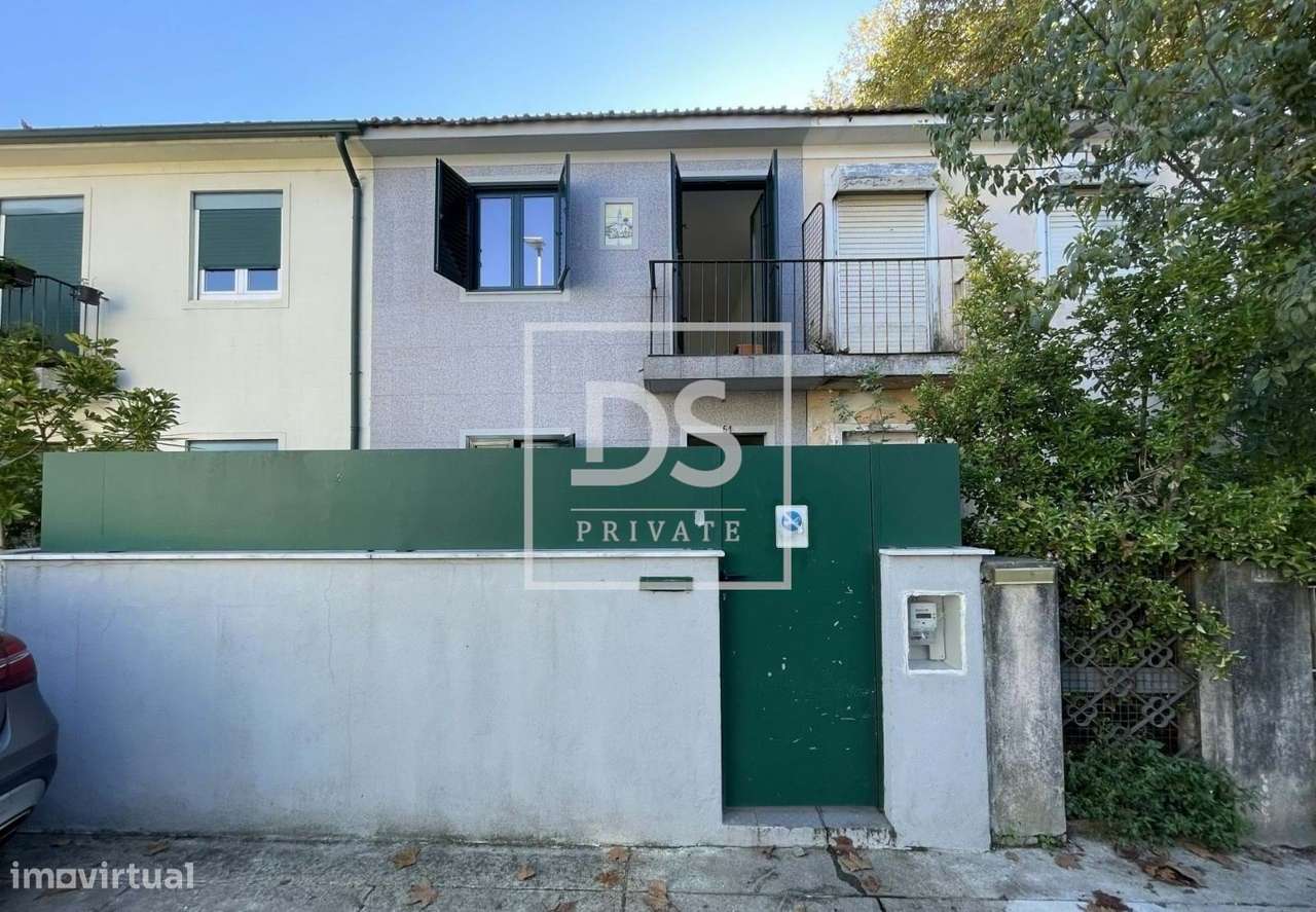 Moradia T2 com Jardim e Terraço: O Refúgio Perfeito em Ramalde (Com Re-0