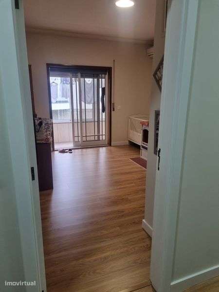 Vendo apartamento T3 dúplex com excelentes areas - Grande imagem: 5/8
