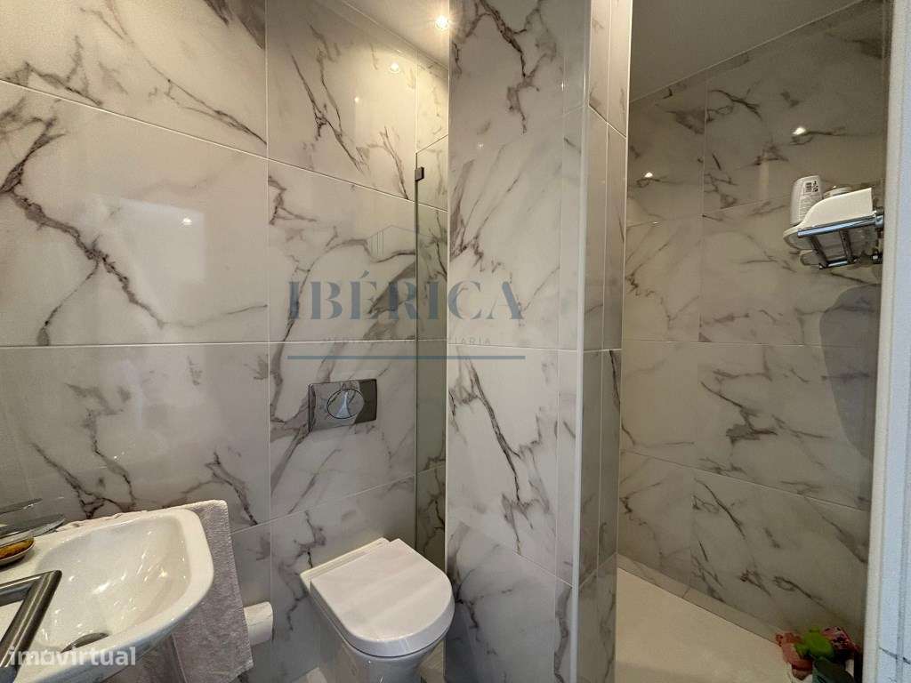 Apartamento T3 Renovado - São Félix da Marinha - 200 metros da prai...-16