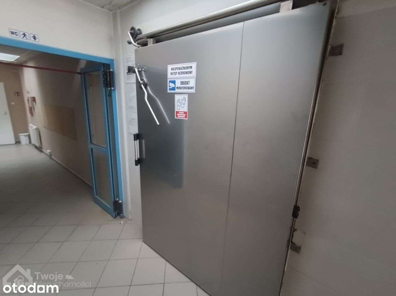 Kompleks magazynowo-biurowy z dużą działką-16